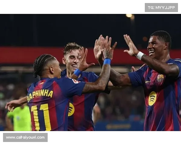 巴萨盯上埃永接班人莱万 曼联也加入竞争战局 巴萨盯上埃永接班人莱万 曼联也加入竞争战局